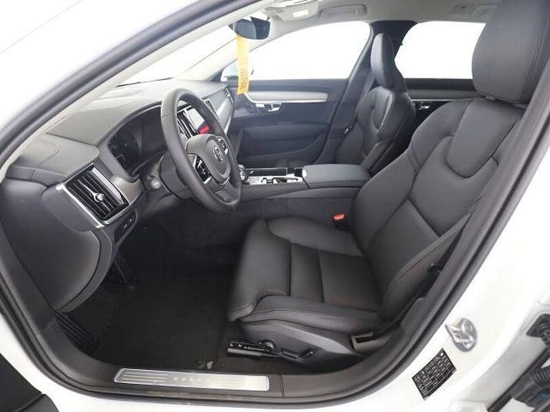 Gebraucht Volvo V90 Plus 253 PS (186 kW) 2025 Crystal white / metallic Kombi