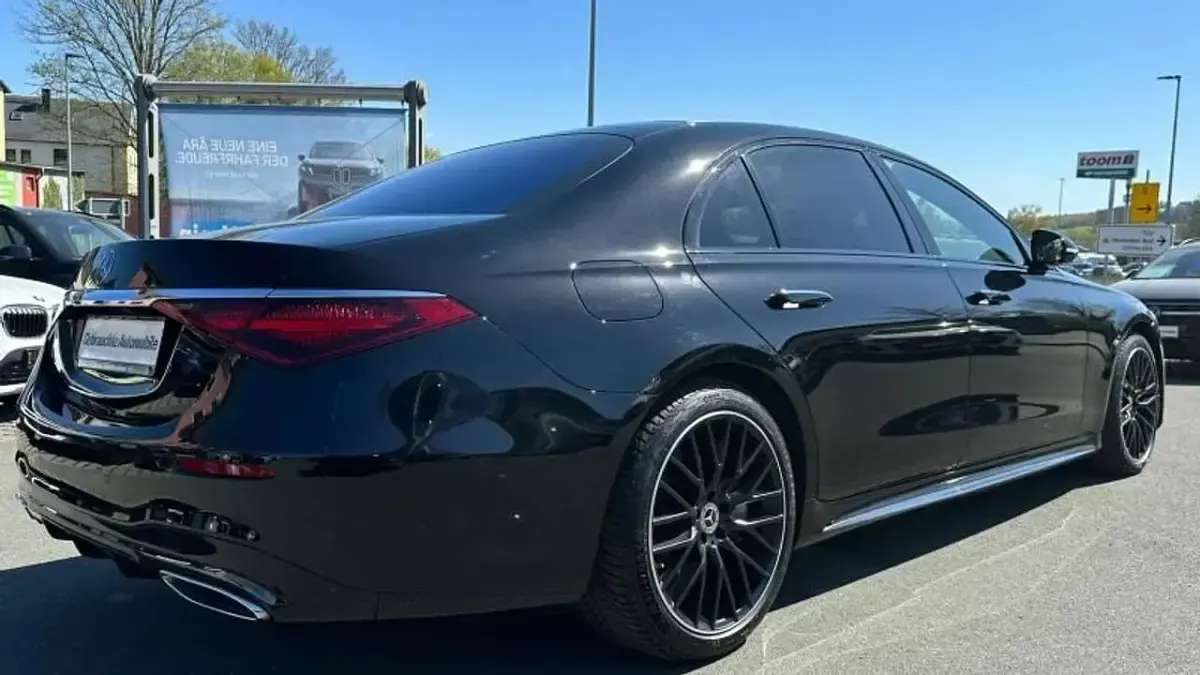 Gebraucht Mercedes S450 367 PS (269 kW) 2024 Schwarz Limousine