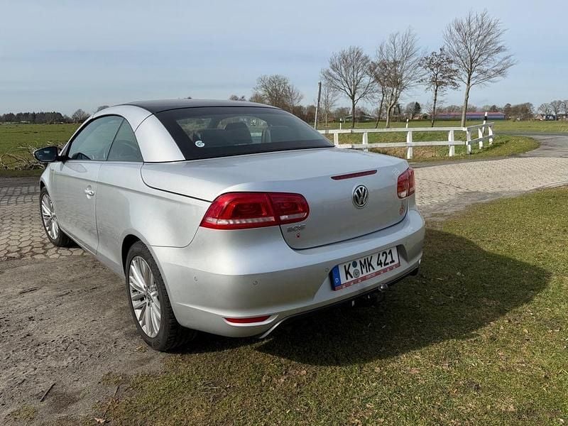 Gebraucht VW Eos Cup 160 PS (117 kW) 2015 Silber Cabrio