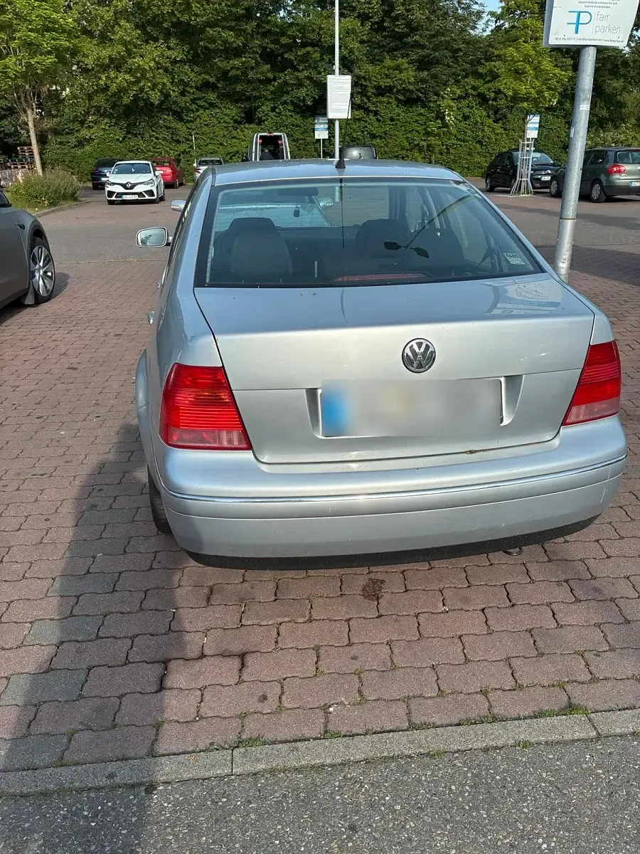 Gebraucht VW Bora Comfortline 105 PS (77 kW) 2002 Silber Limousine