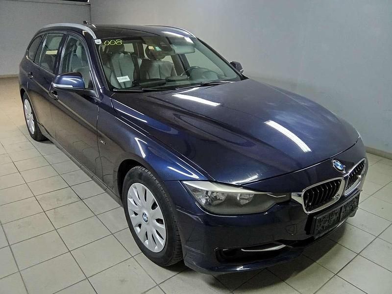 Usata BMW 318 143 CV (105 kW) 2013 Blu Station wagon