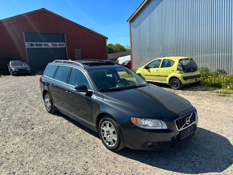 Gebraucht Volvo V70 Pro 215 PS (158 kW) 2012 Grau Kombi