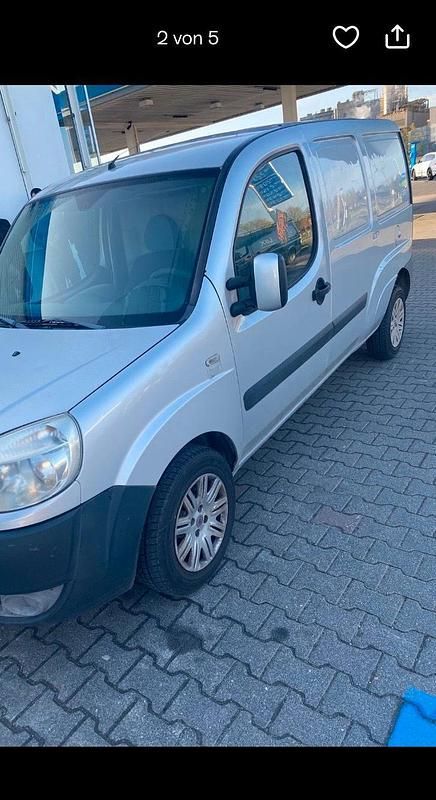 Gebraucht Fiat Doblò 100 PS (73 kW) 2008 Grau Van / Kleinbus