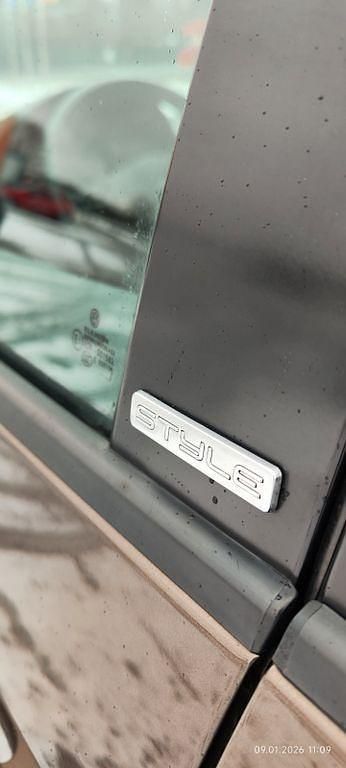 Gebraucht VW Touran Style 140 PS (102 kW) 2012 Braun Van / Kleinbus