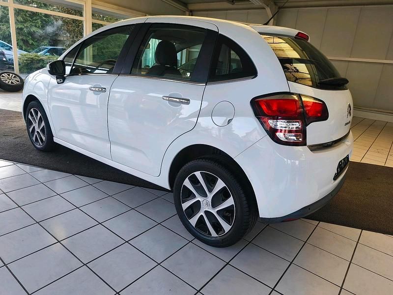 Gebraucht Citroën C3 68 PS (50 kW) 2016 Weiß Kleinwagen