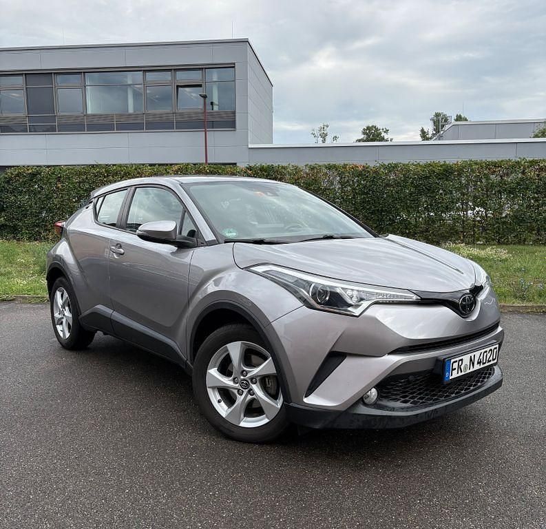 Silber Gebraucht 2018 Toyota C-HR SUV | 12.999 € (Guter Preis) - Bild 1/4