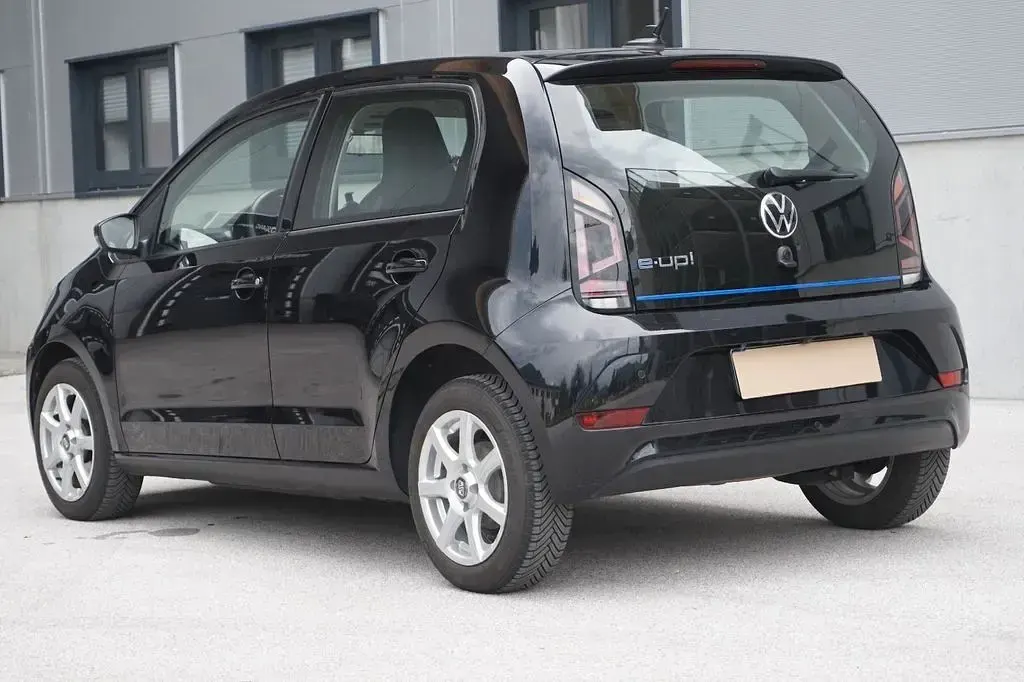 Używany VW e-up! 61 kW (83 KM) 2021 Czarny Hatchback