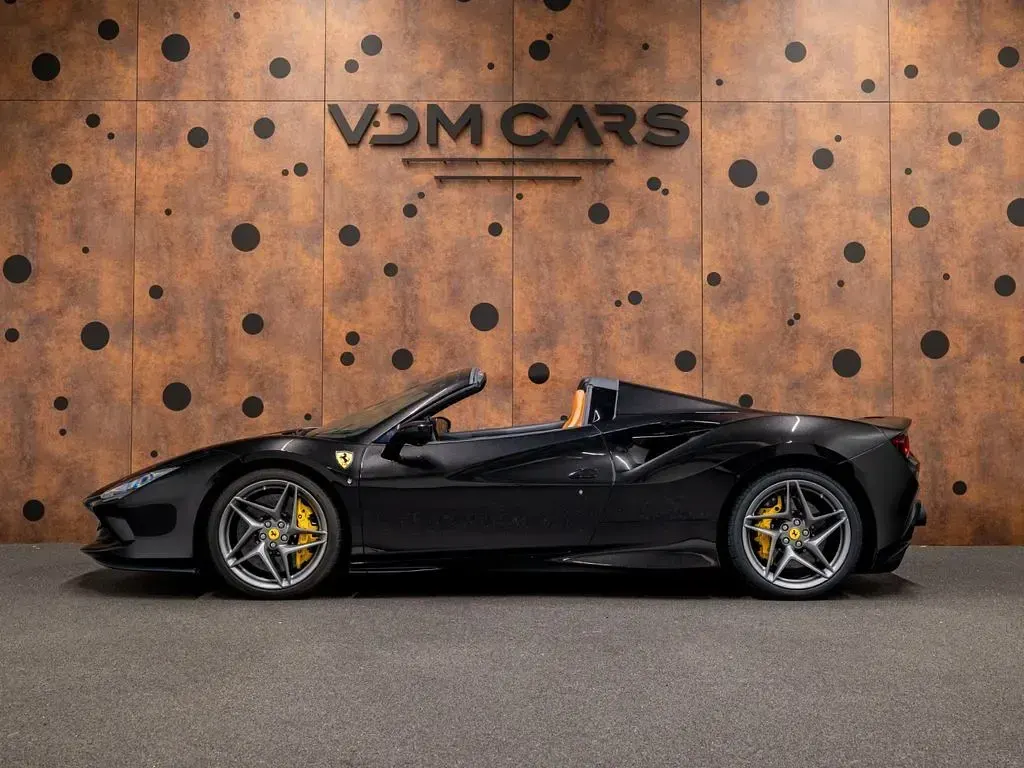 Gebraucht Ferrari F8 721 PS (530 kW) 2022 Schwarz Cabrio