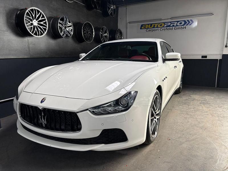 Gebraucht Maserati Ghibli 409 PS (300 kW) 2015 Weiß Limousine