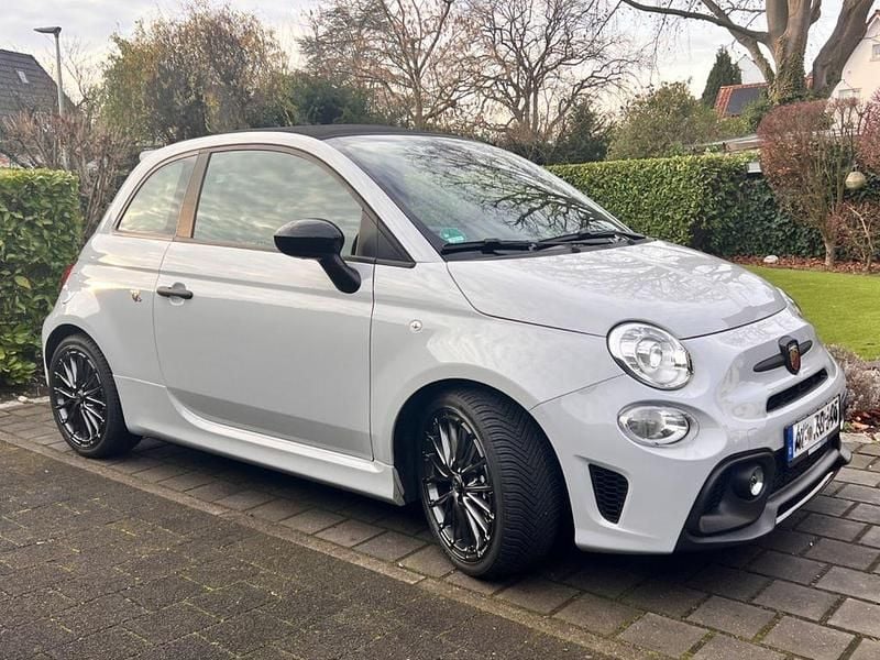Second-hand Abarth 695 179 CP (131 kW) 2023 Gri Hatchback