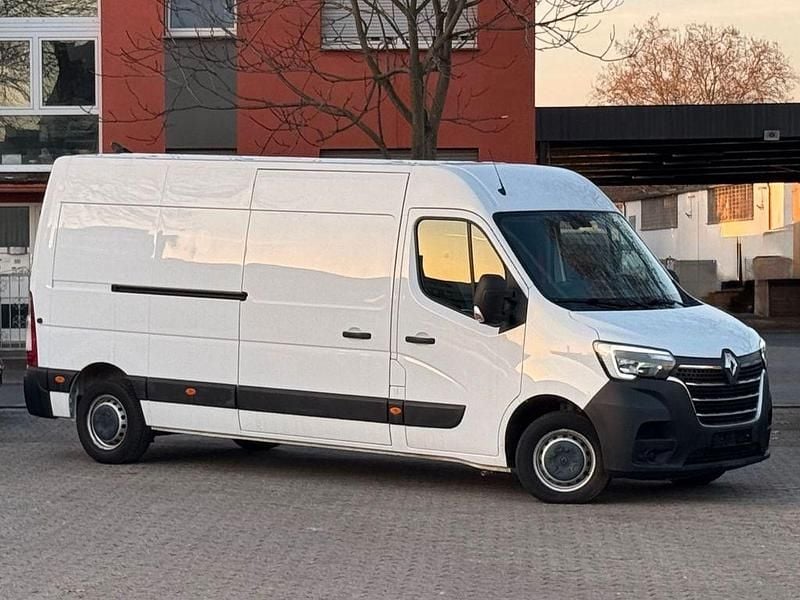 Gebraucht Renault Master Komfort 136 PS (100 kW) 2022 Weiß Van / Kleinbus