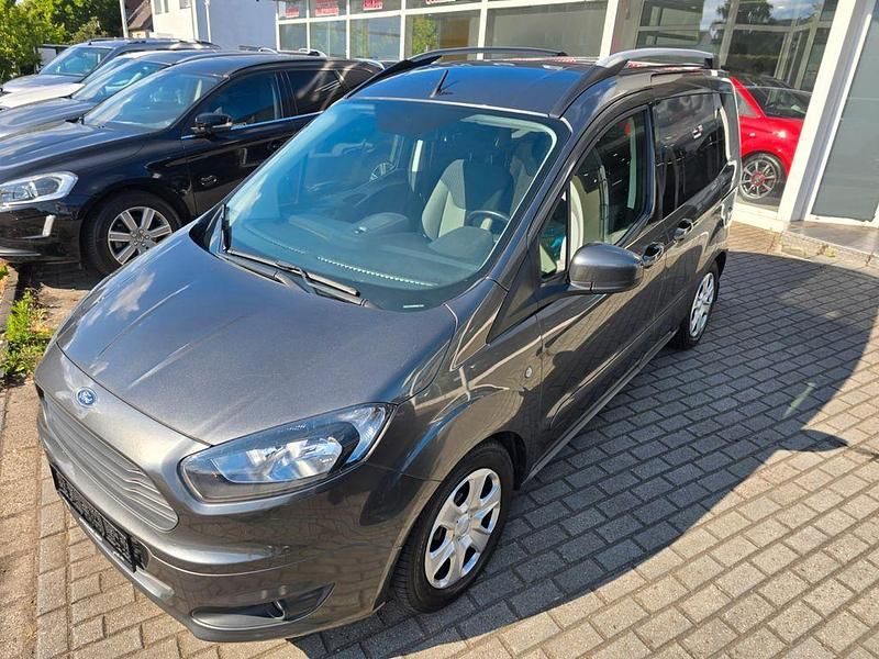 Gebraucht Ford Tourneo Courier Trend 101 PS (74 kW) 2017 Grau Van / Kleinbus