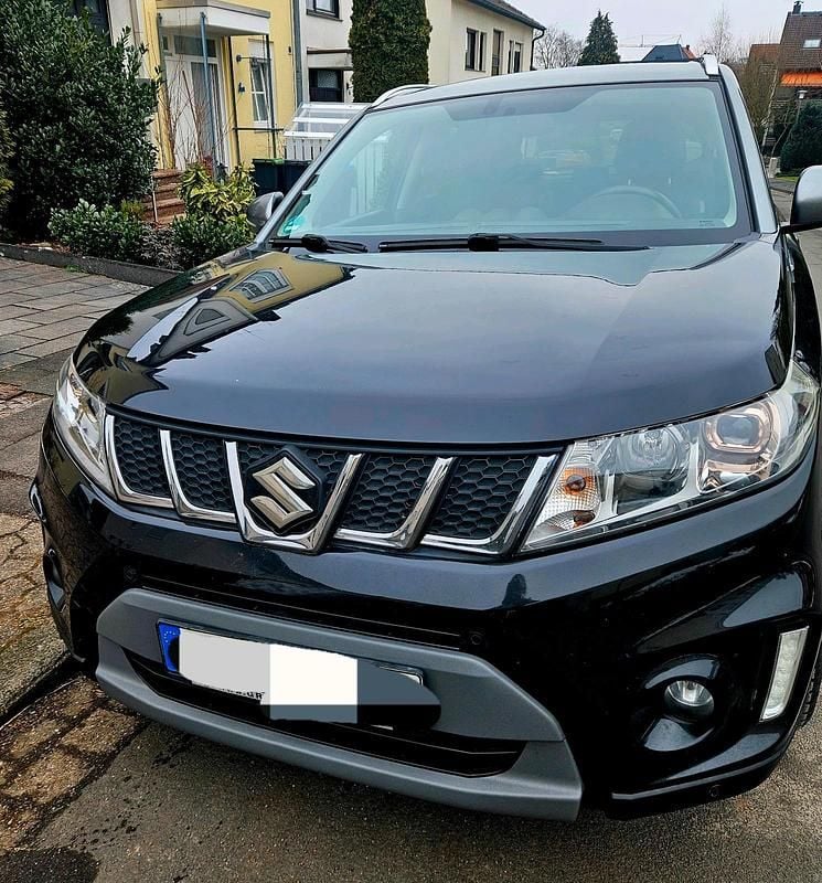 Gebraucht Suzuki Vitara 120 PS (88 kW) 2018 Schwarz SUV