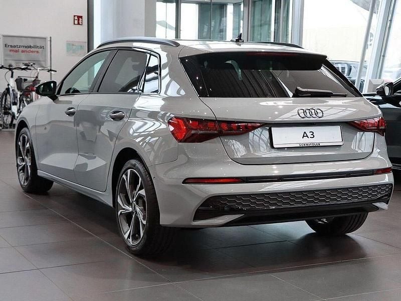 Neu Audi A3 S-Line 150 PS (110 kW) 2025 Weiß Limousine