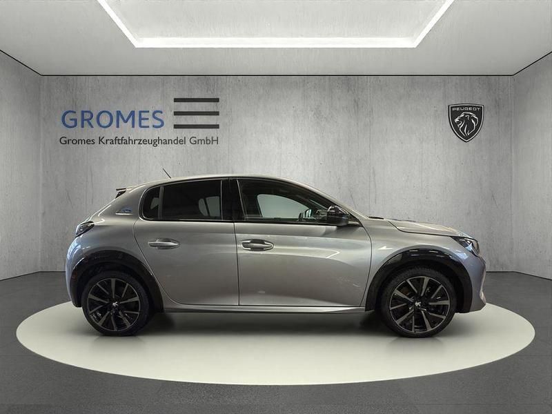 Gebraucht Peugeot e-208 100 kW (136 PS) 2023 Lack grau artense/typ aussenve Kleinwagen