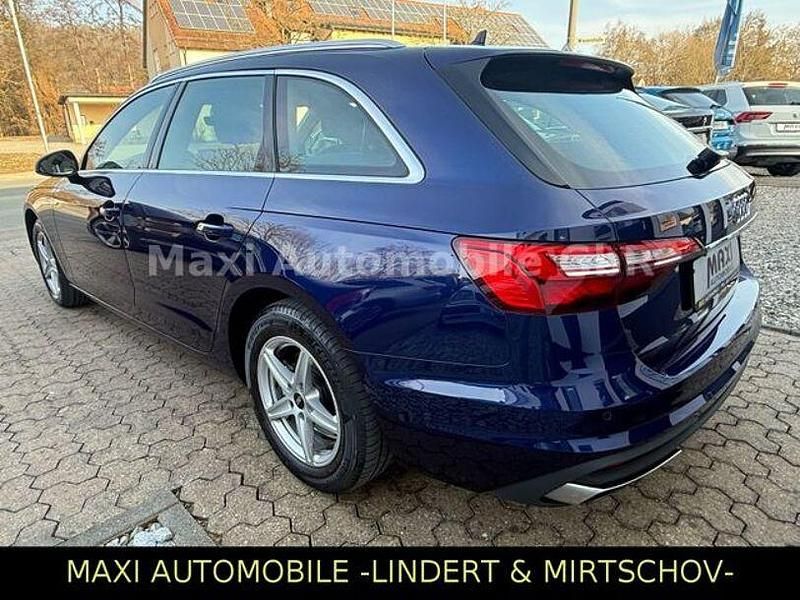 Gebraucht Audi A4 Sport 136 PS (100 kW) 2022 Blau Kombi