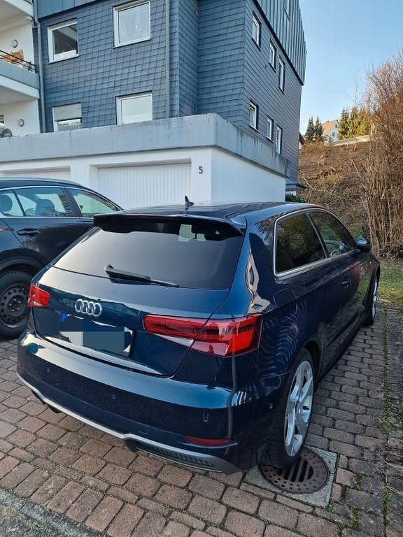 Gebraucht Audi A3 S-Line 150 PS (110 kW) 2017 Blau Limousine