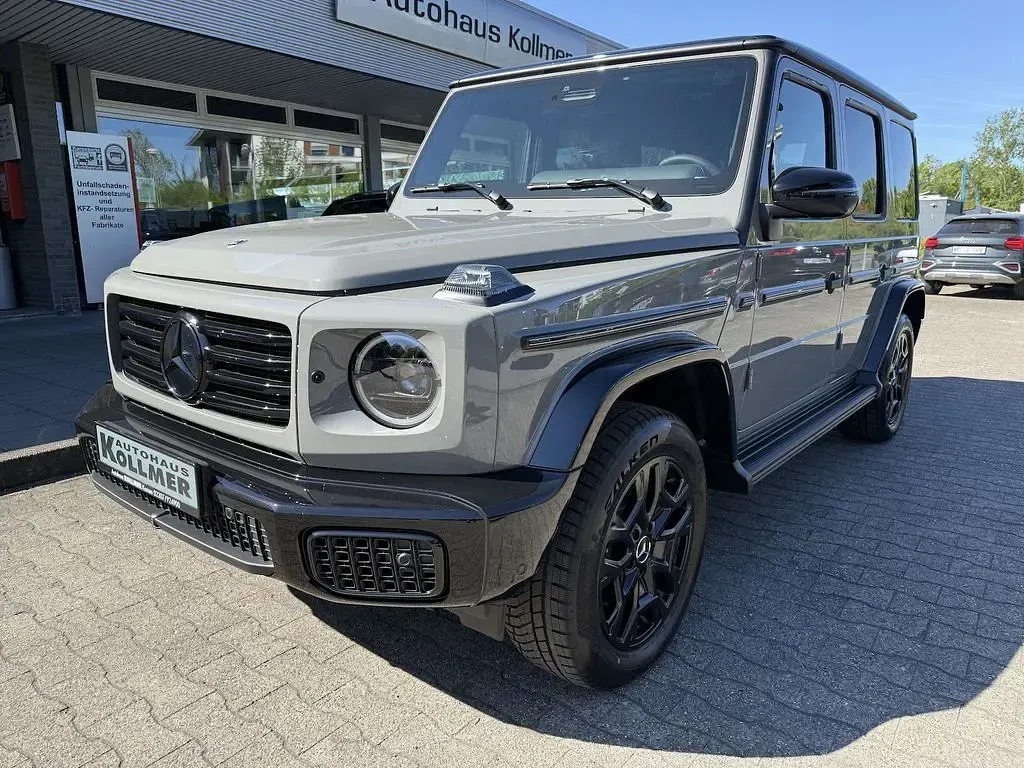 Neu Mercedes G450 Exclusive 367 PS (269 kW) 2025 Manufaktur classicgrau uni SUV