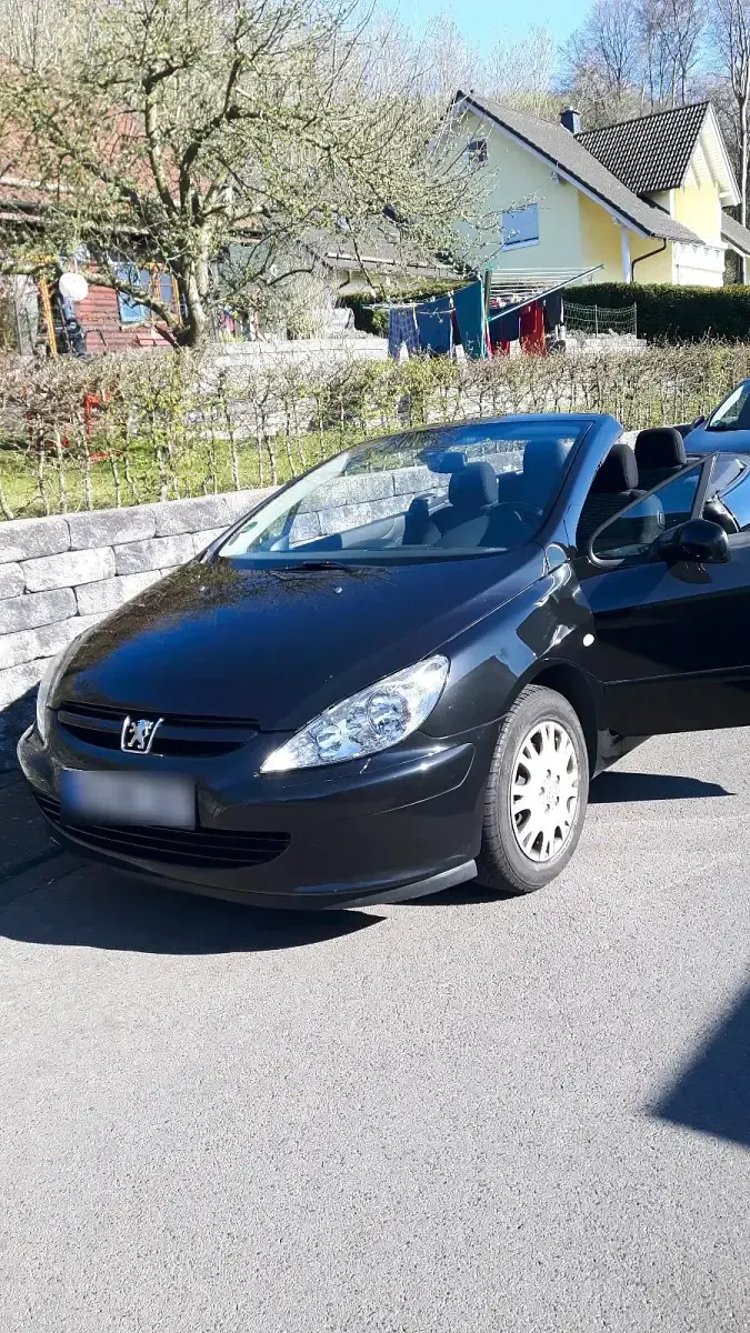 Gebraucht Peugeot 307 CC 136 PS (100 kW) 2004 Schwarz Cabrio