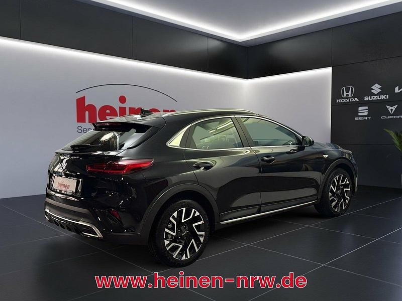 Neu Kia XCeed Vision 150 PS (110 kW) 2025 Grau SUV