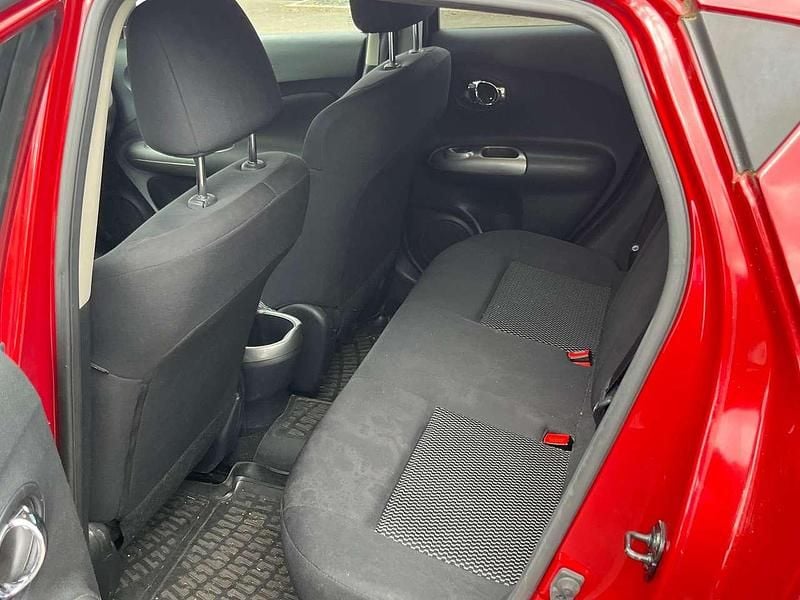 Usado Nissan Juke Acenta 117 HP (86 kW) 2015 Vermelho SUV