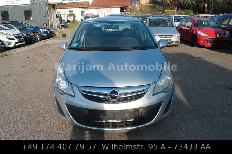 Silber Gebraucht 2012 Opel Corsa Selection Limousine | 3.599 € (Fairer Preis) - Bild 1/4