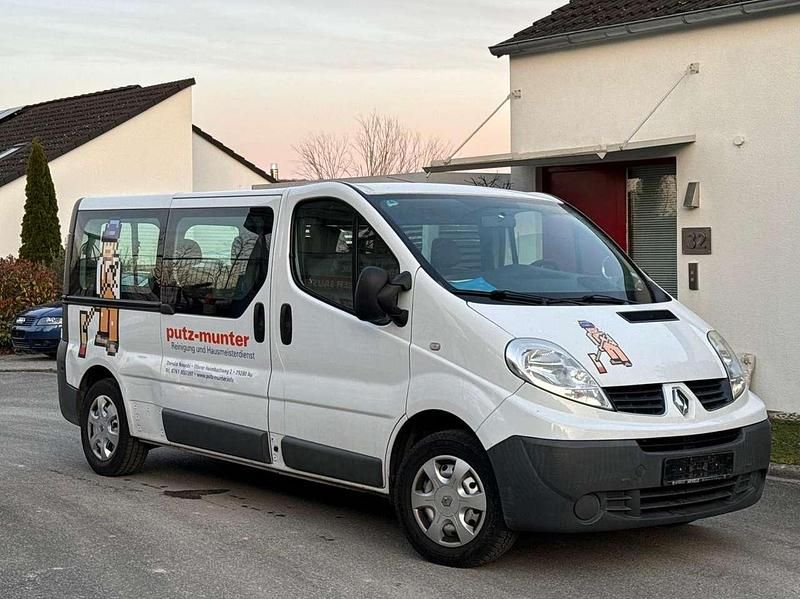 Weiß Gebraucht 2013 Renault Trafic Van | 6.900 € (Guter Preis) - Bild 1/4