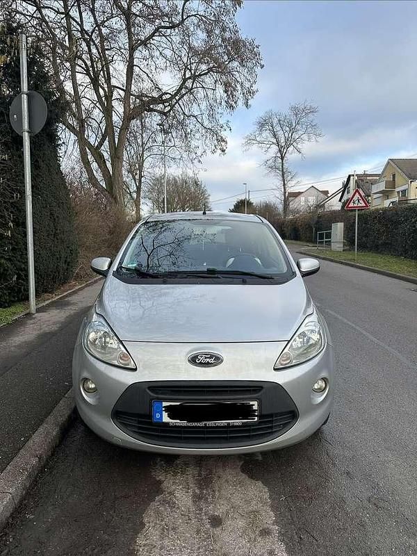 Gebraucht Ford Ka Titanium 69 PS (50 kW) 2014 Limousine