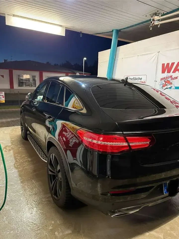 Gebraucht Mercedes GLE400 AMG line 333 PS (244 kW) 2016 SUV