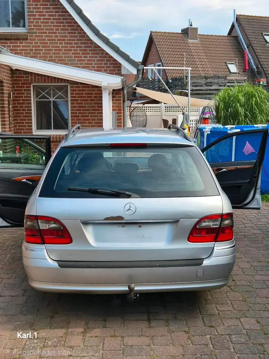 Gebraucht Mercedes E220 150 PS (110 kW) 2004 Grau Kombi