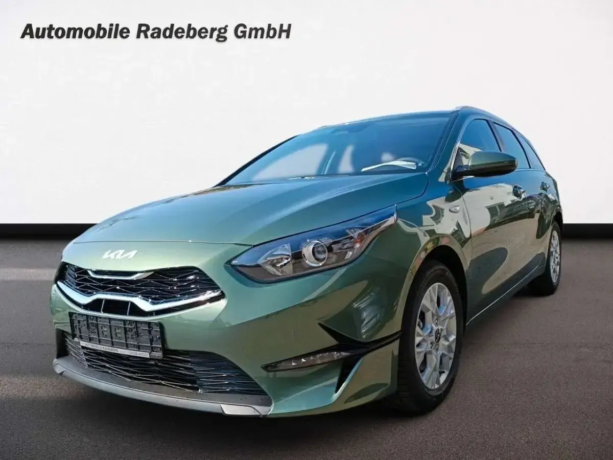 Gebraucht Kia Ceed Sportswagon 99 PS (72 kW) 2024 (exg) experience green met. Kombi