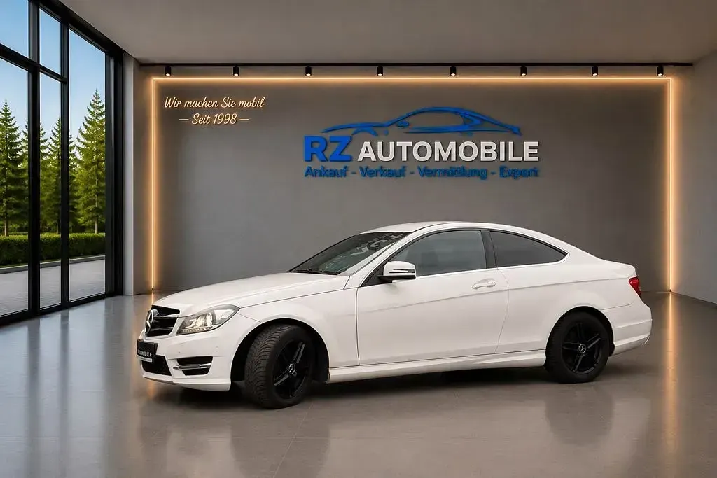 Gebraucht Mercedes C180 AMG line 156 PS (114 kW) 2013 Weiß Coupé