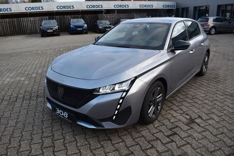 Grau artense (metallic) Gebraucht 2022 Peugeot 308 Active Limousine | 19.950 € (Fairer Preis) - Bild 1/4