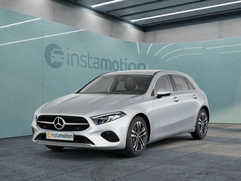 Gebraucht Mercedes A200 150 PS (110 kW) 2023 Silber Coupé