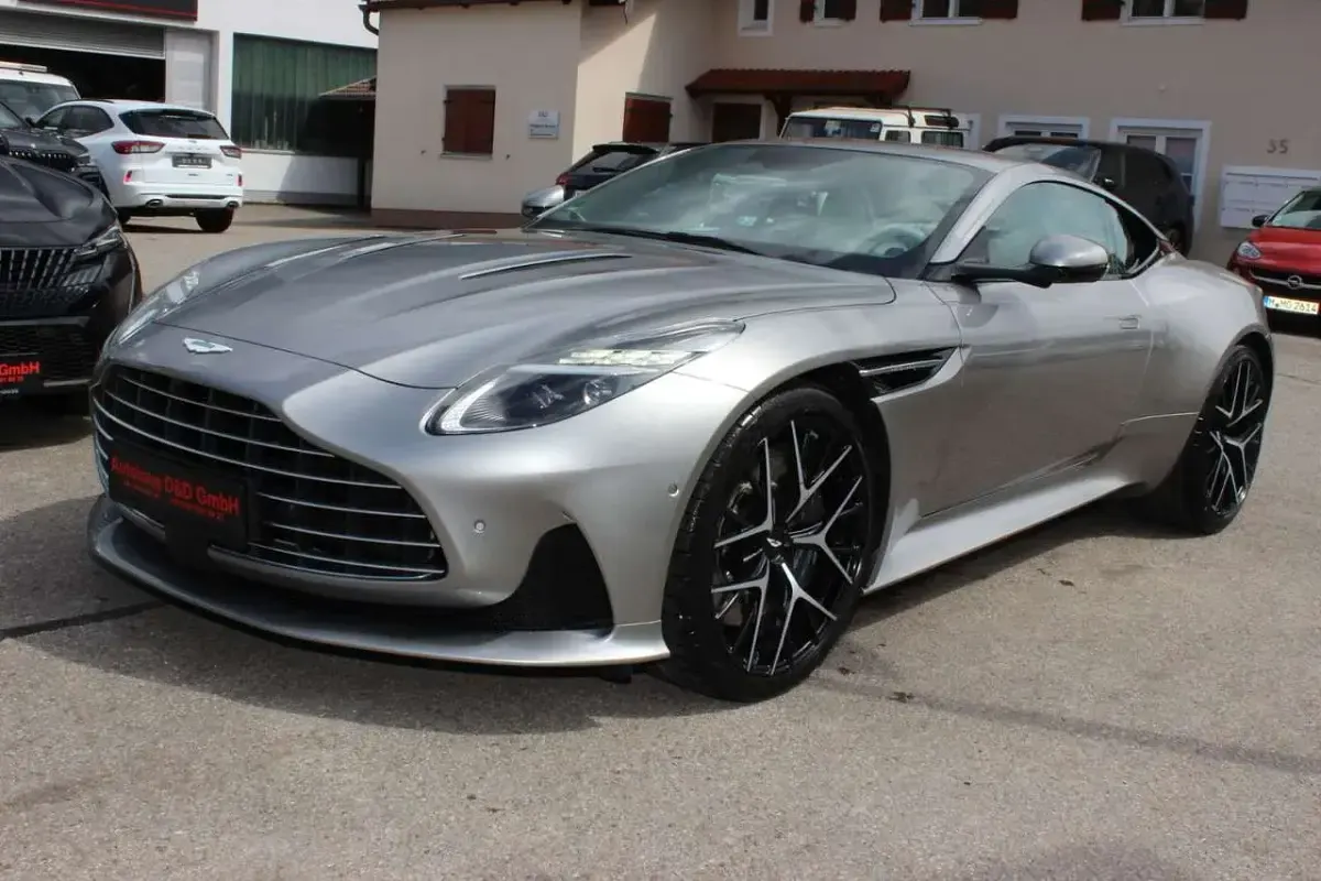 Occasion Aston Martin DB12 680 ch (500 kW) 2026 Argent Coupé