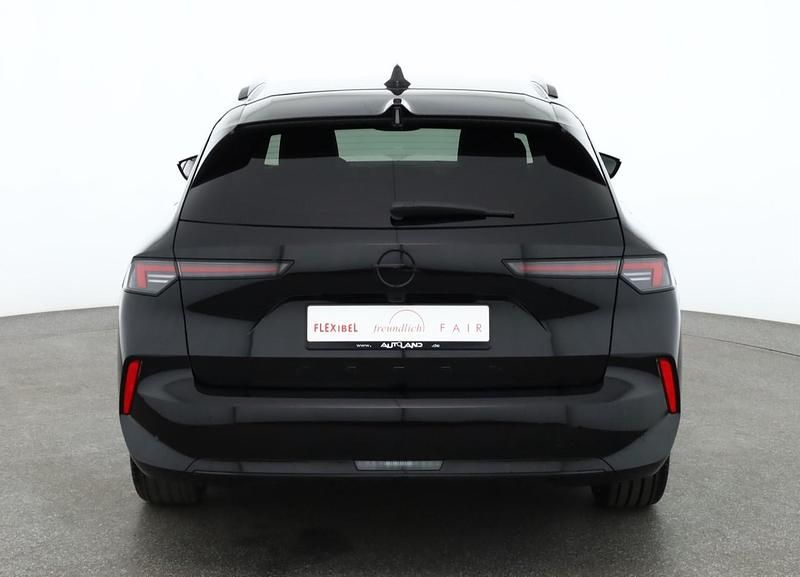 Gebraucht Opel Astra Active 131 PS (96 kW) 2013 Weiß Limousine