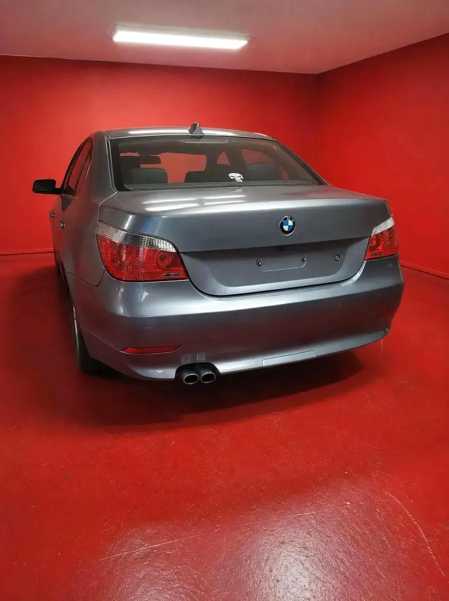 Gebraucht BMW 525 195 PS (143 kW) 2004 Grau Limousine