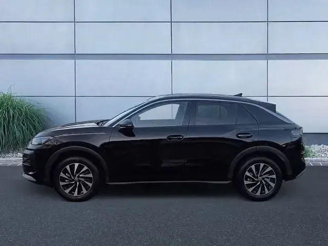 Neu VW T-Roc Style 150 PS (110 kW) 2026 Grenadillschwarz metallic SUV