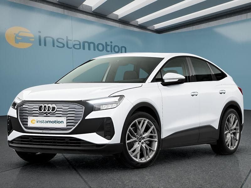 Weiß Gebraucht 2022 Audi Q4 Sportback e-tron SUV | 25.749 € (Guter Preis) - Bild 1/4