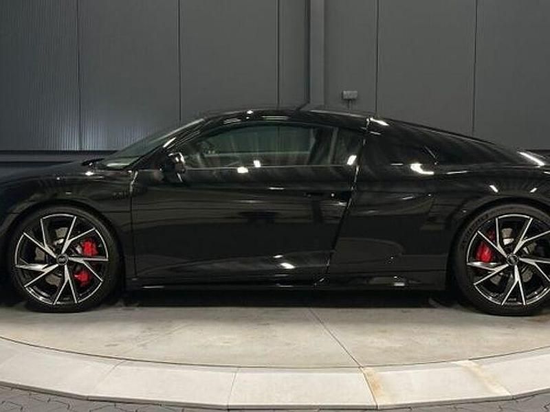 Gebraucht Audi R8 Coupé Performance 570 PS (419 kW) 2024 Mythosschwarz metallic Coupé