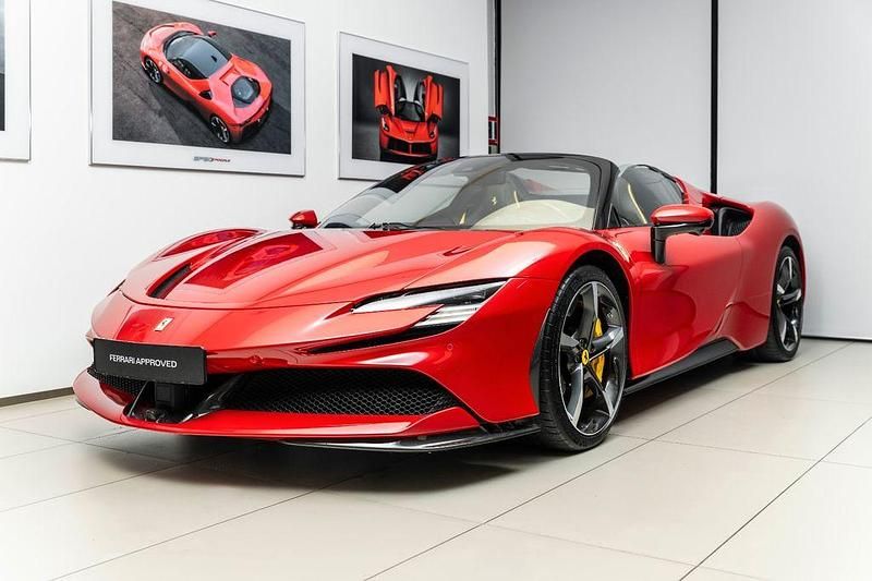 Gebraucht Ferrari SF90 779 PS (572 kW) 2025 Rot Cabrio