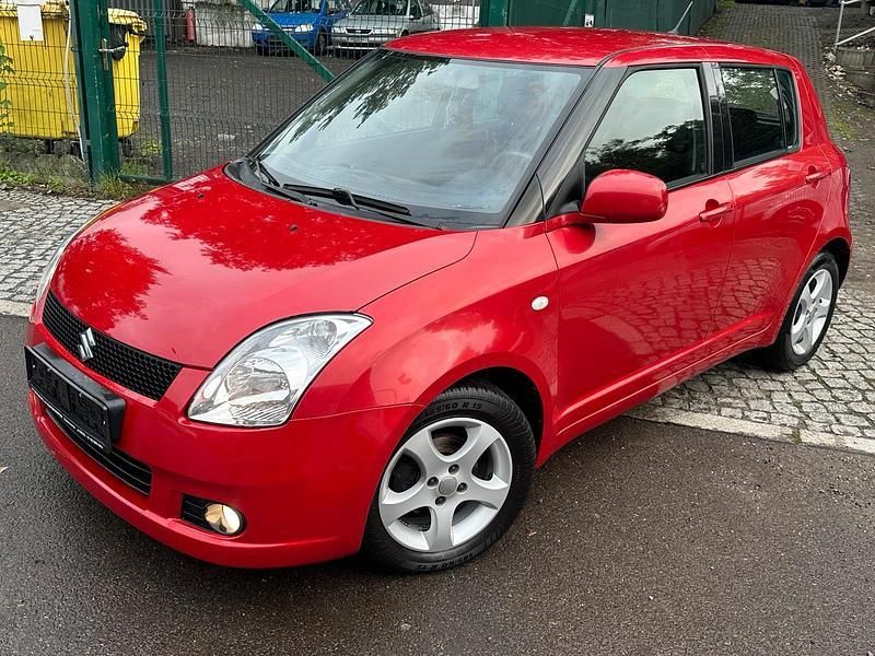 Rot Gebraucht 2006 Suzuki Swift Kleinwagen | 3.995 € (Etwas zu teuer) - Bild 1/4