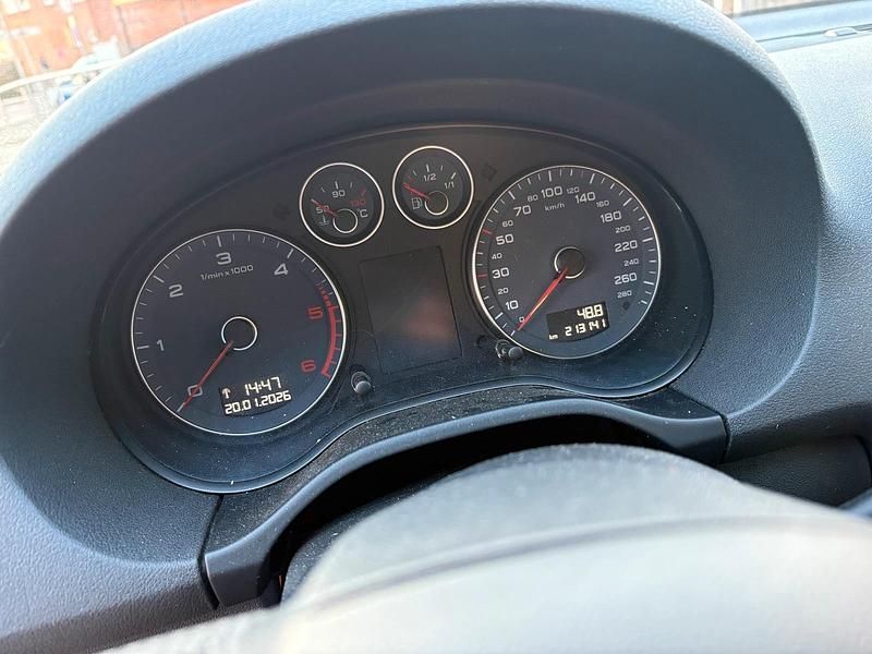 Używany Audi A3 Ambition 140 KM (102 kW) 2012 Czarny Hatchback
