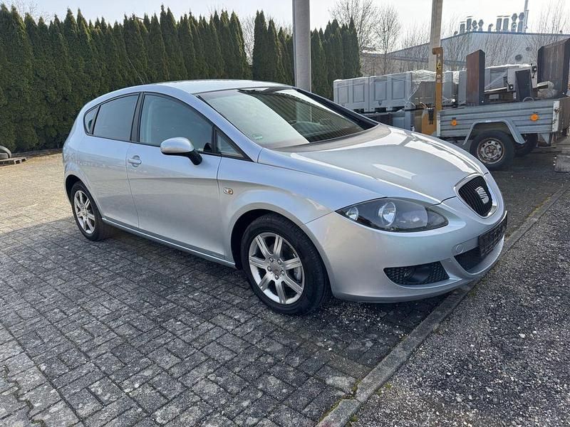 Gebraucht Seat Leon Stylance 105 PS (77 kW) 2005 Silber Kleinwagen