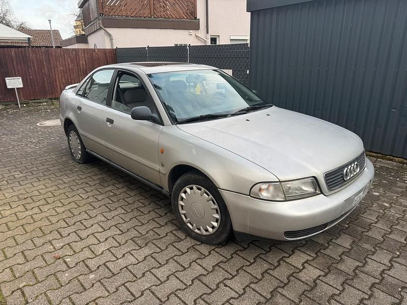 Gebraucht Audi A4 115 PS (84 kW) 1998 Silber Limousine