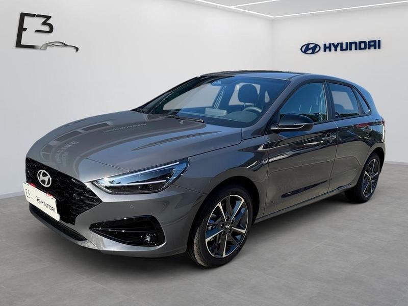 Grau Neu 2025 Hyundai i30 Advantage Limousine | 24.490 € (Etwas zu teuer) - Bild 1/4