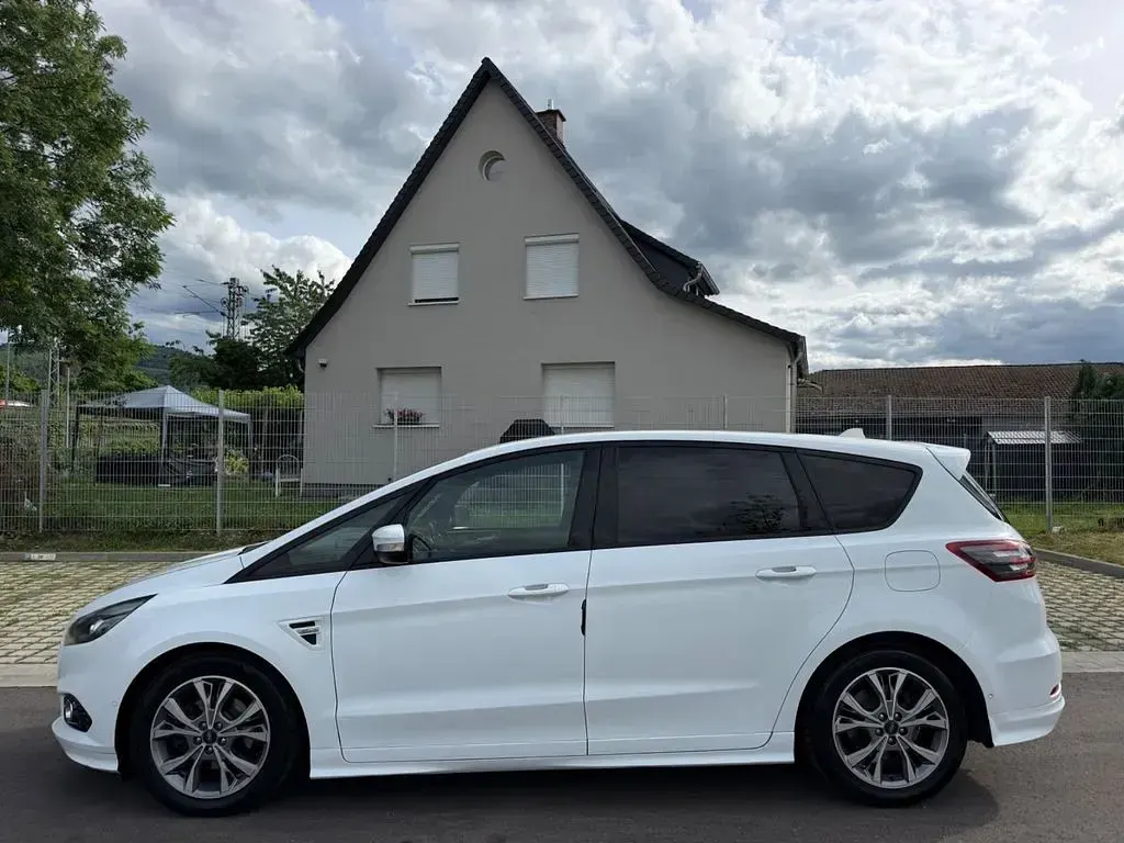 Gebraucht Ford S-MAX ST-Line 165 PS (121 kW) 2019 Weiß Van / Kleinbus