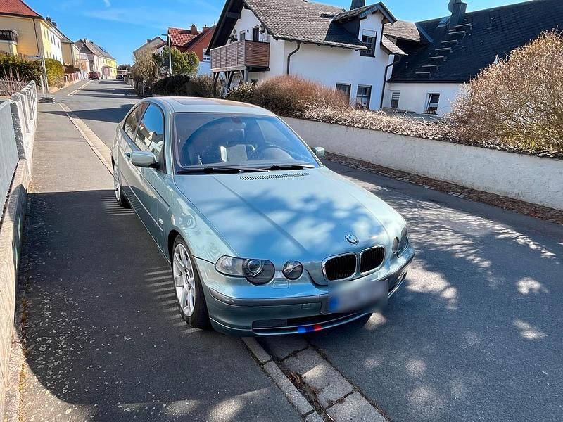 Gebraucht BMW 325 192 PS (141 kW) 2002 Grün Limousine