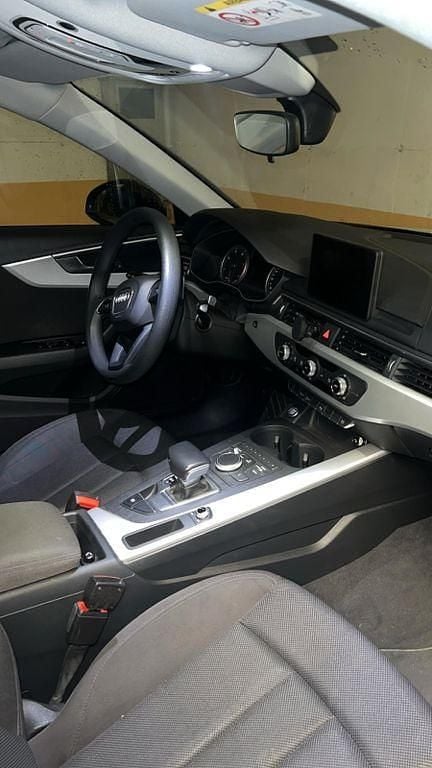 Gebraucht Audi A4 150 PS (110 kW) 2018 Schwarz Limousine