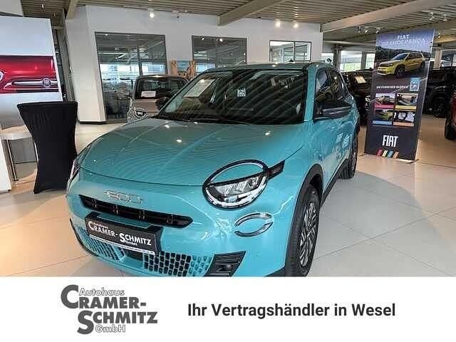 Blau Neu 2025 Fiat 600 Limousine | 24.990 € (Guter Preis) - Bild 1/4